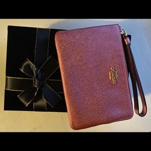 Like new Coach wristlet